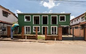Casarão ESPAÇOSO a 800m do centro, pet friendly, 8 pessoas, garagem para 3 carros
